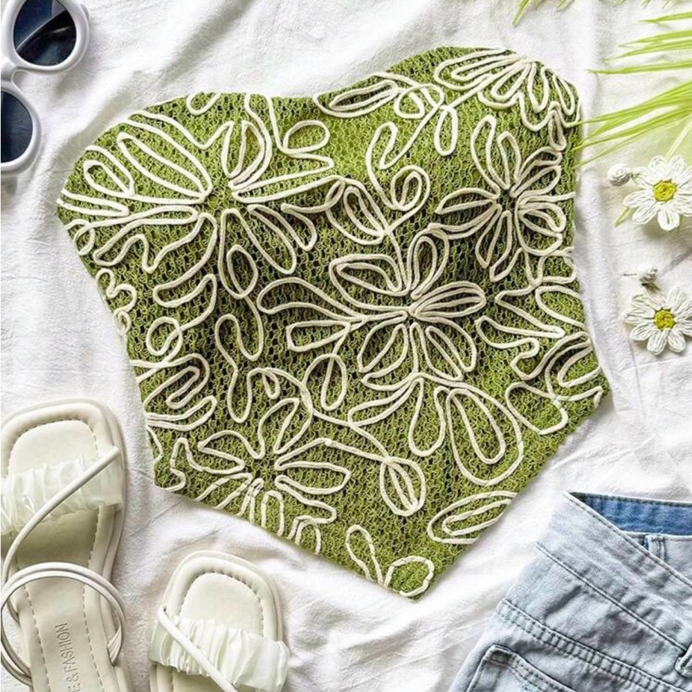 NWT SHEIN Soleia Women's Moss Green Jacquard Knit
Embroidered Crop Camisole Top